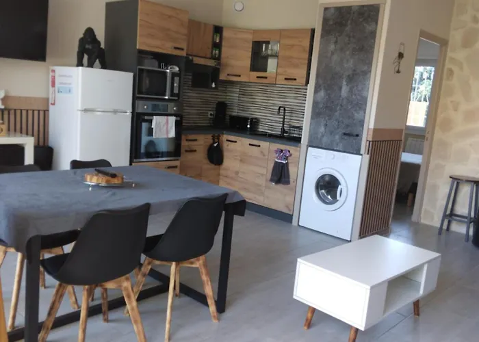 T2 , Jardin 100m Parking Gratuit Apartment *